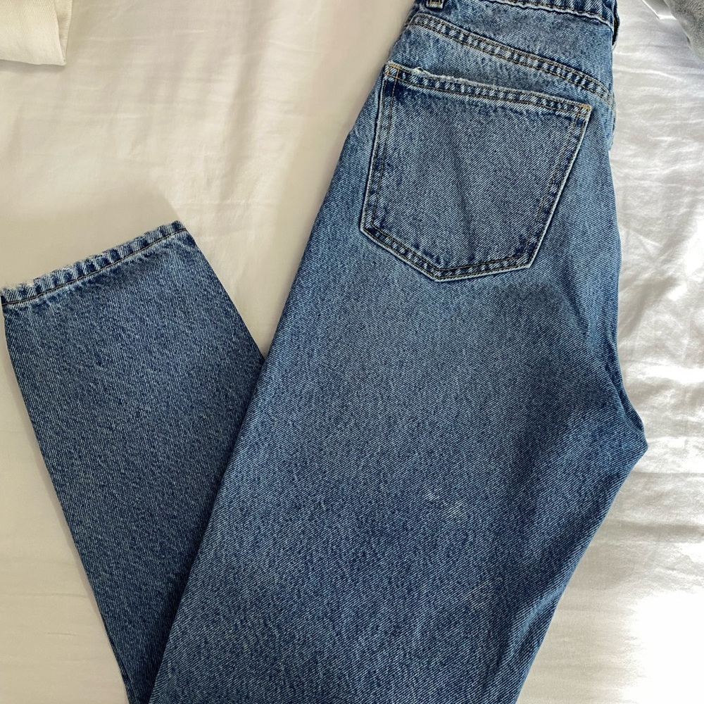 Zara High-Waist Blue Jeans